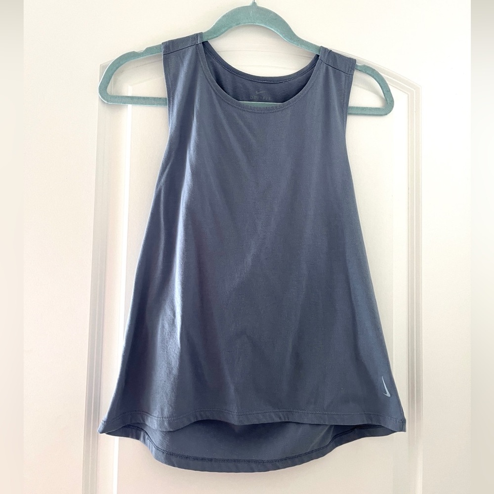 Athletic tank top, perfect condition, blueish-gray color